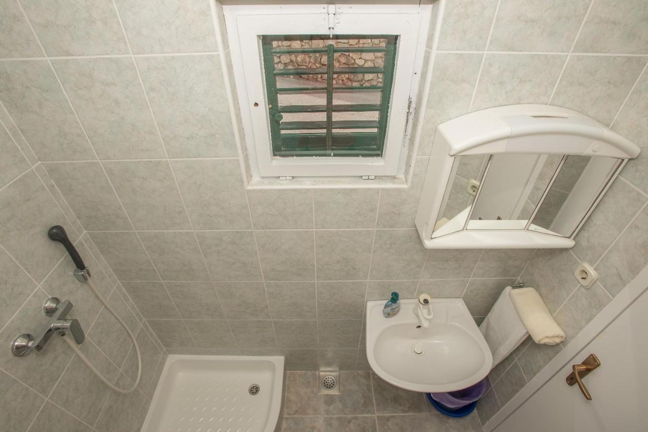 Pinto Apartment