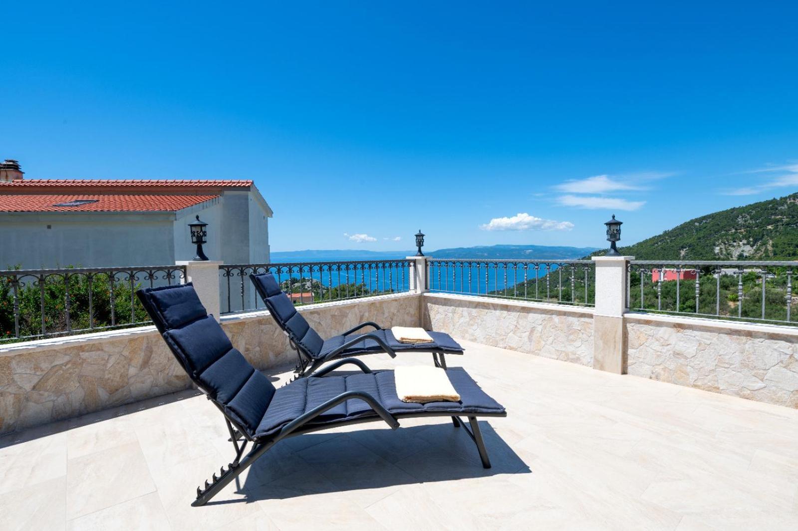 Pinto Makarska